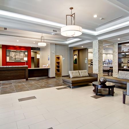 Holiday Inn Express & Suites Oshawa Downtown - Toronto Area By Ihg Kültér fotó