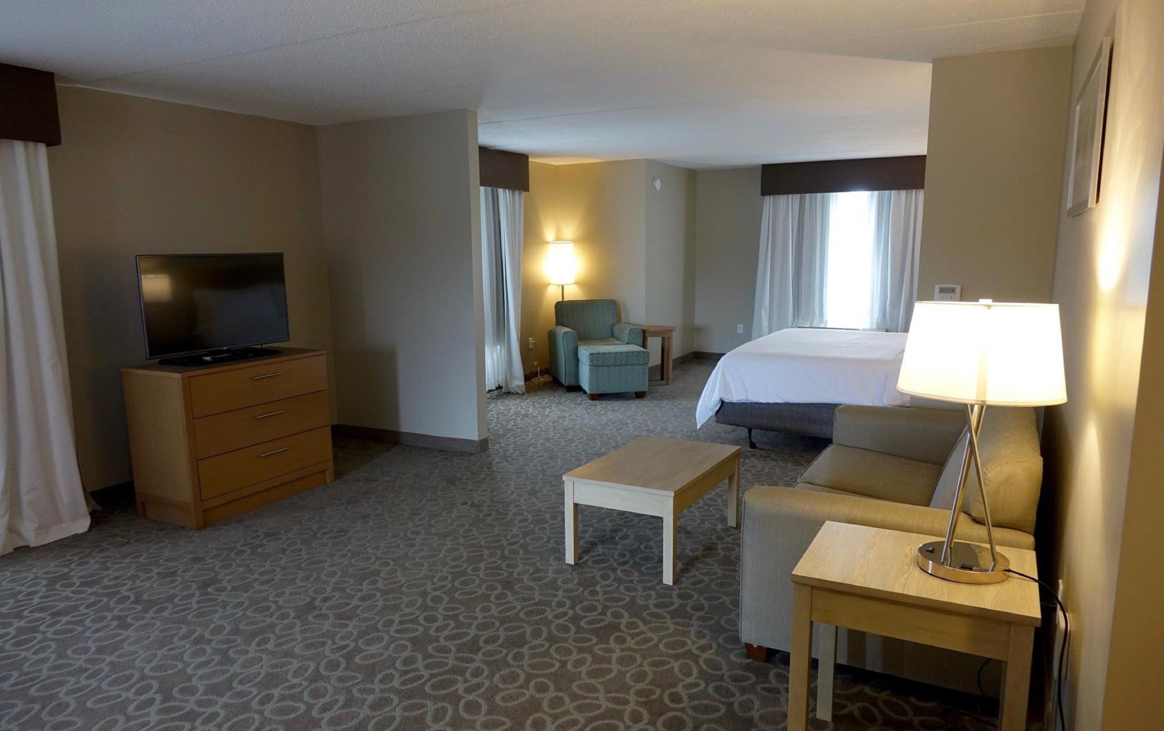 Holiday Inn Express & Suites Oshawa Downtown - Toronto Area By Ihg Kültér fotó