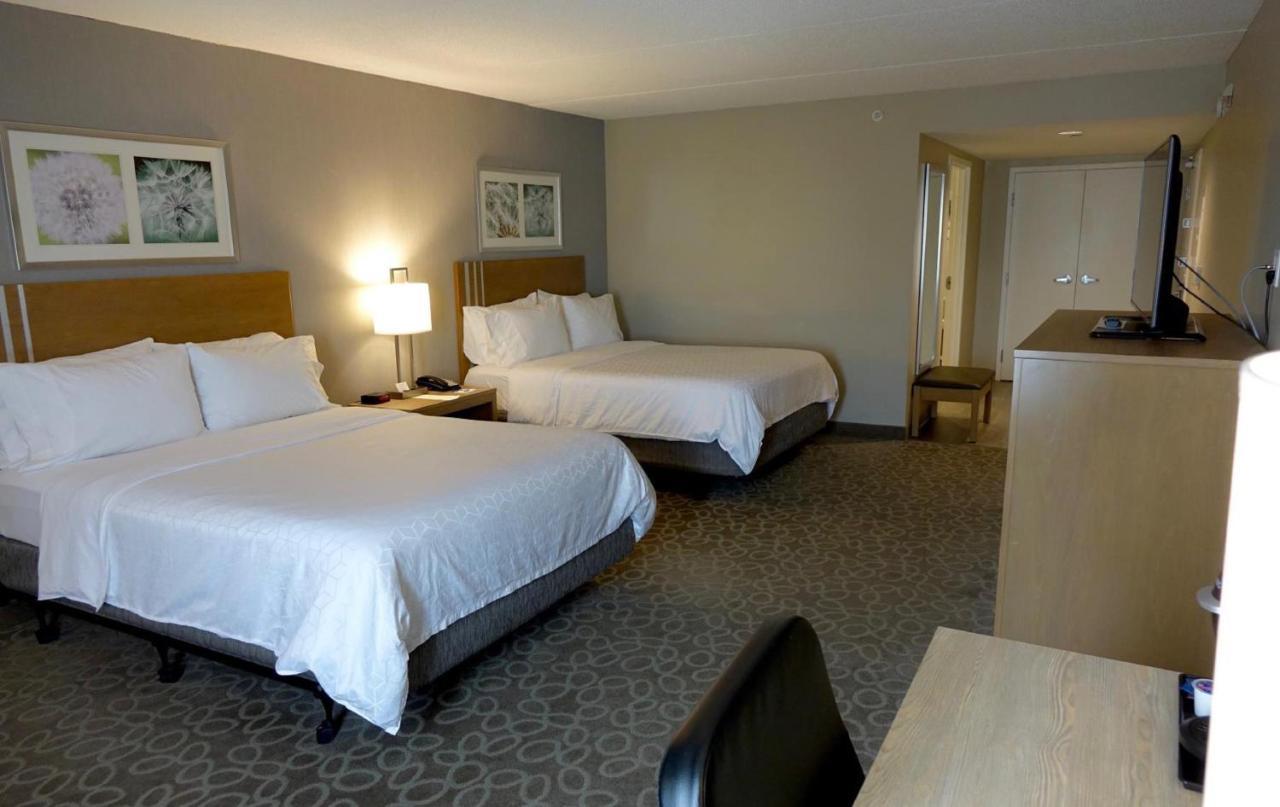 Holiday Inn Express & Suites Oshawa Downtown - Toronto Area By Ihg Kültér fotó
