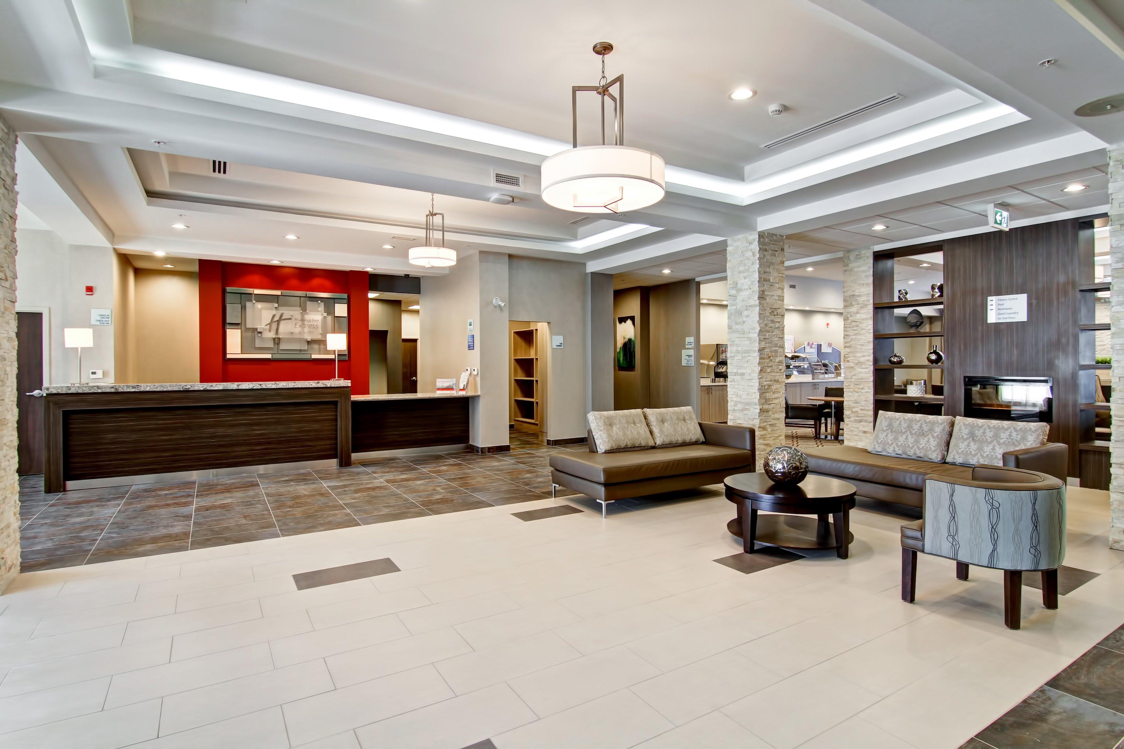 Holiday Inn Express & Suites Oshawa Downtown - Toronto Area By Ihg Kültér fotó