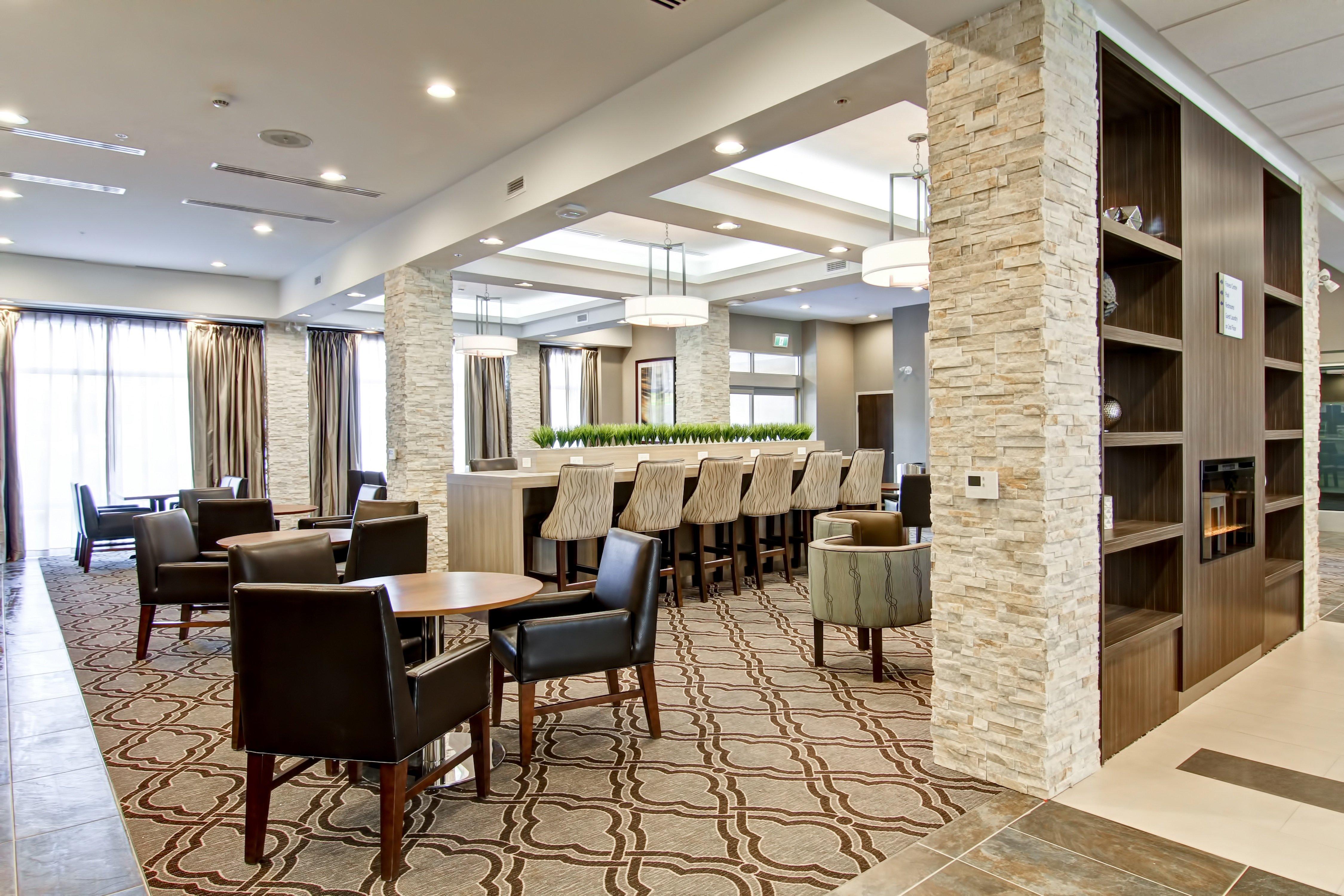 Holiday Inn Express & Suites Oshawa Downtown - Toronto Area By Ihg Kültér fotó